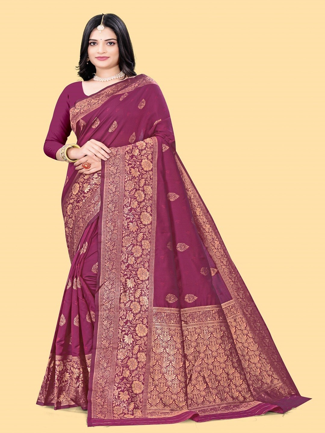 

ZEEPKART Ethnic Motifs Printed Saree, Burgundy