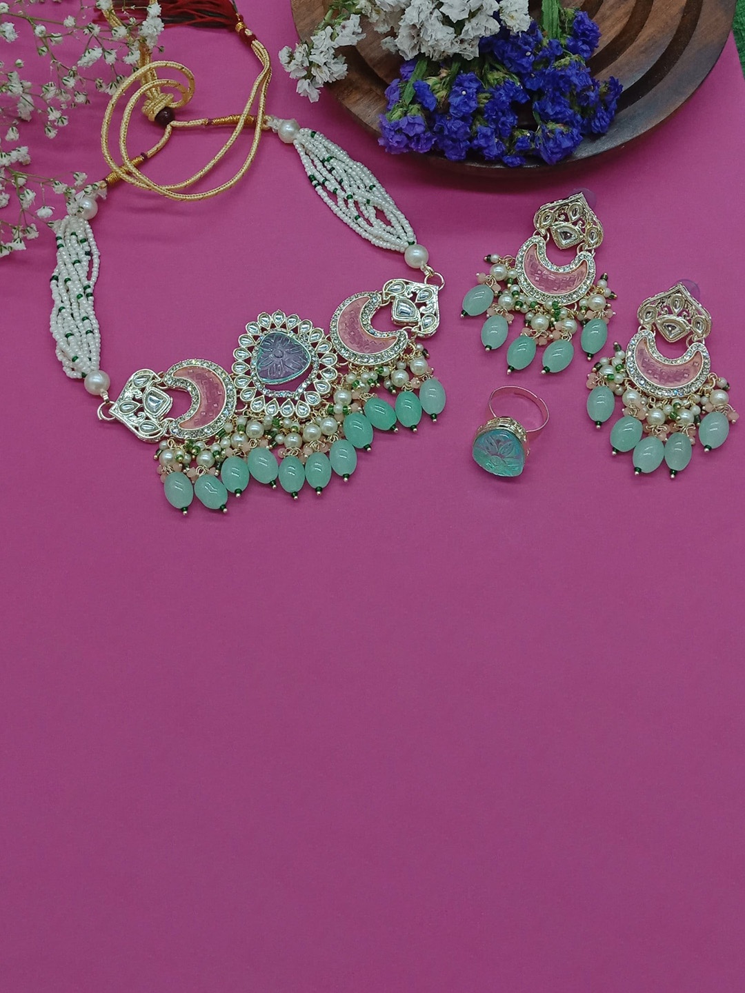 

AASHISH IMITATION Gold-Plated Kundan Studded Jewellery Set