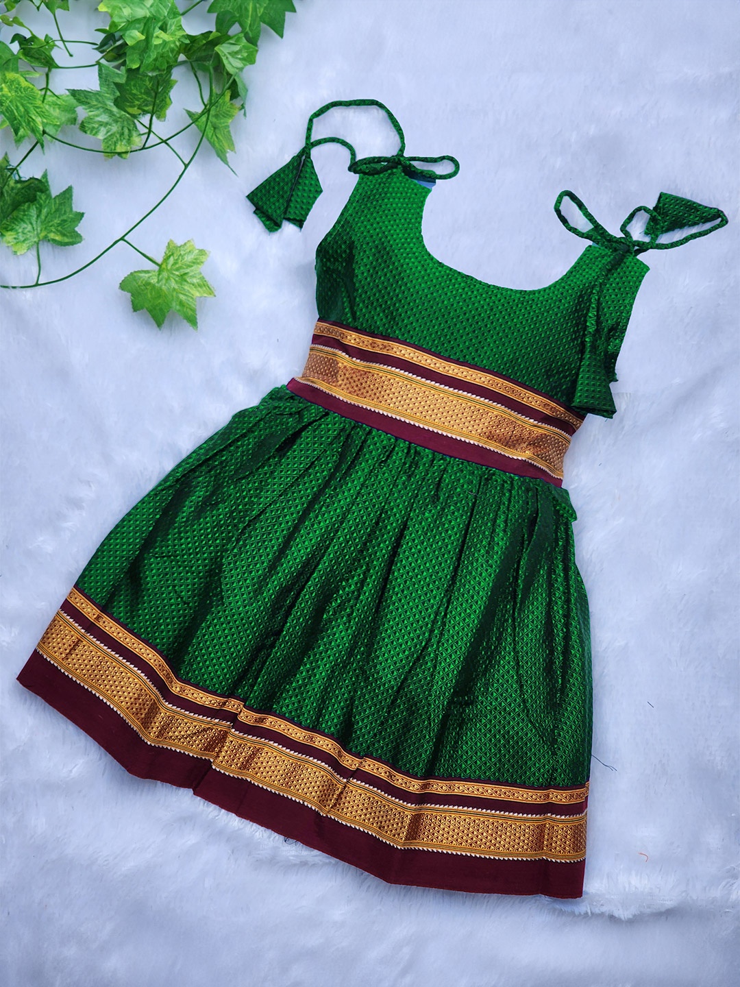 

BAESD Girls Self Design Pleated Cotton Fit and Flare Belted Ethnic Dress, Green