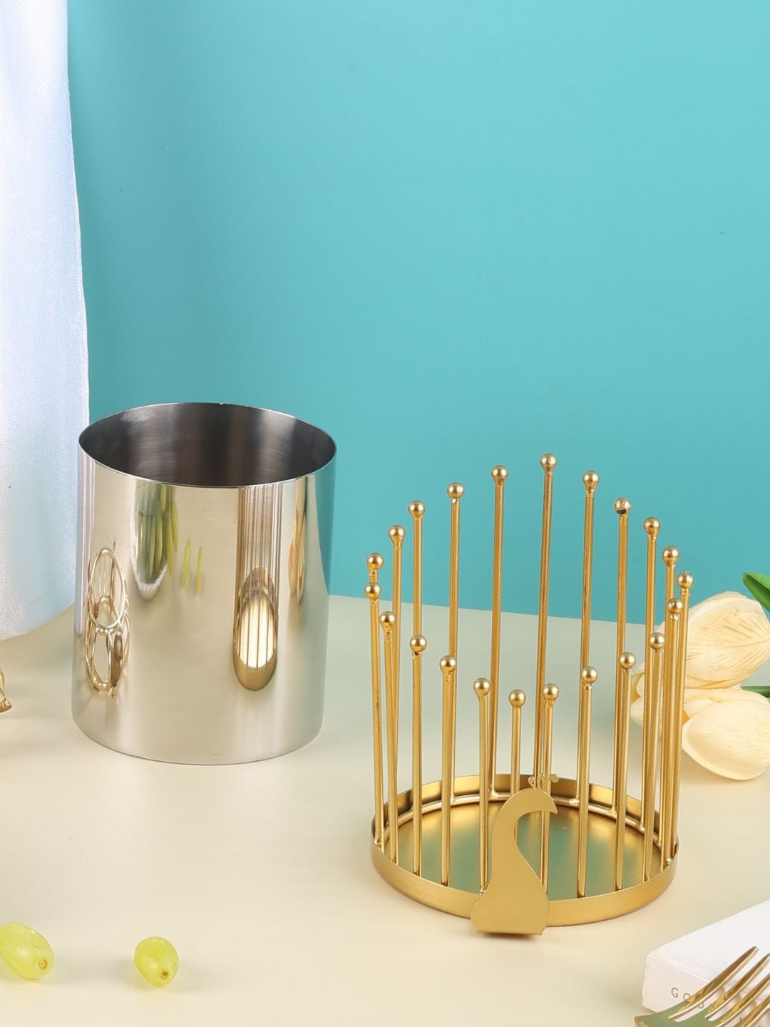 

Chokhat Gold Toned Metal Cutlery Holder