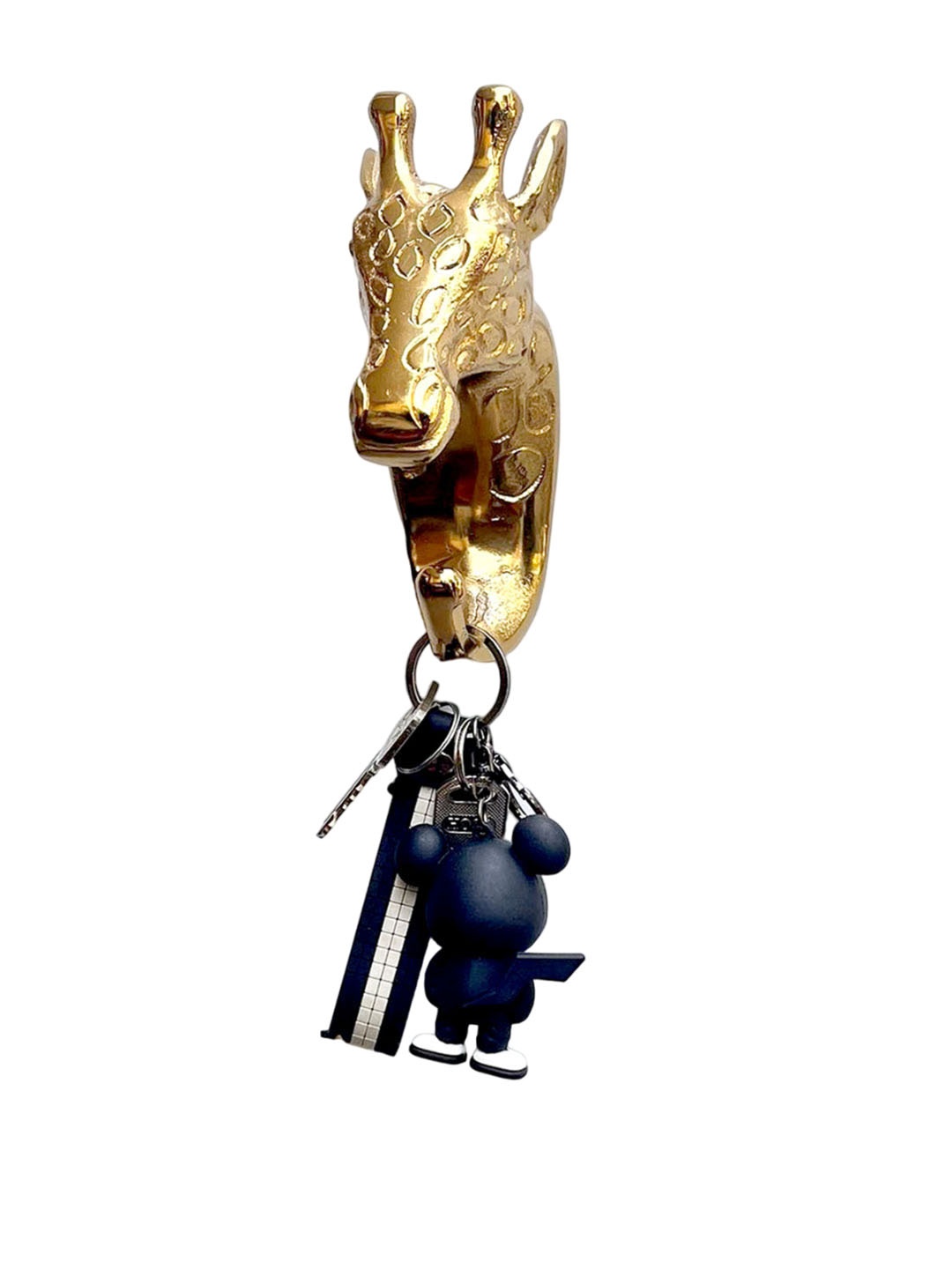 

Chokhat Gold Toned Giraffe Hook Wall Hanging