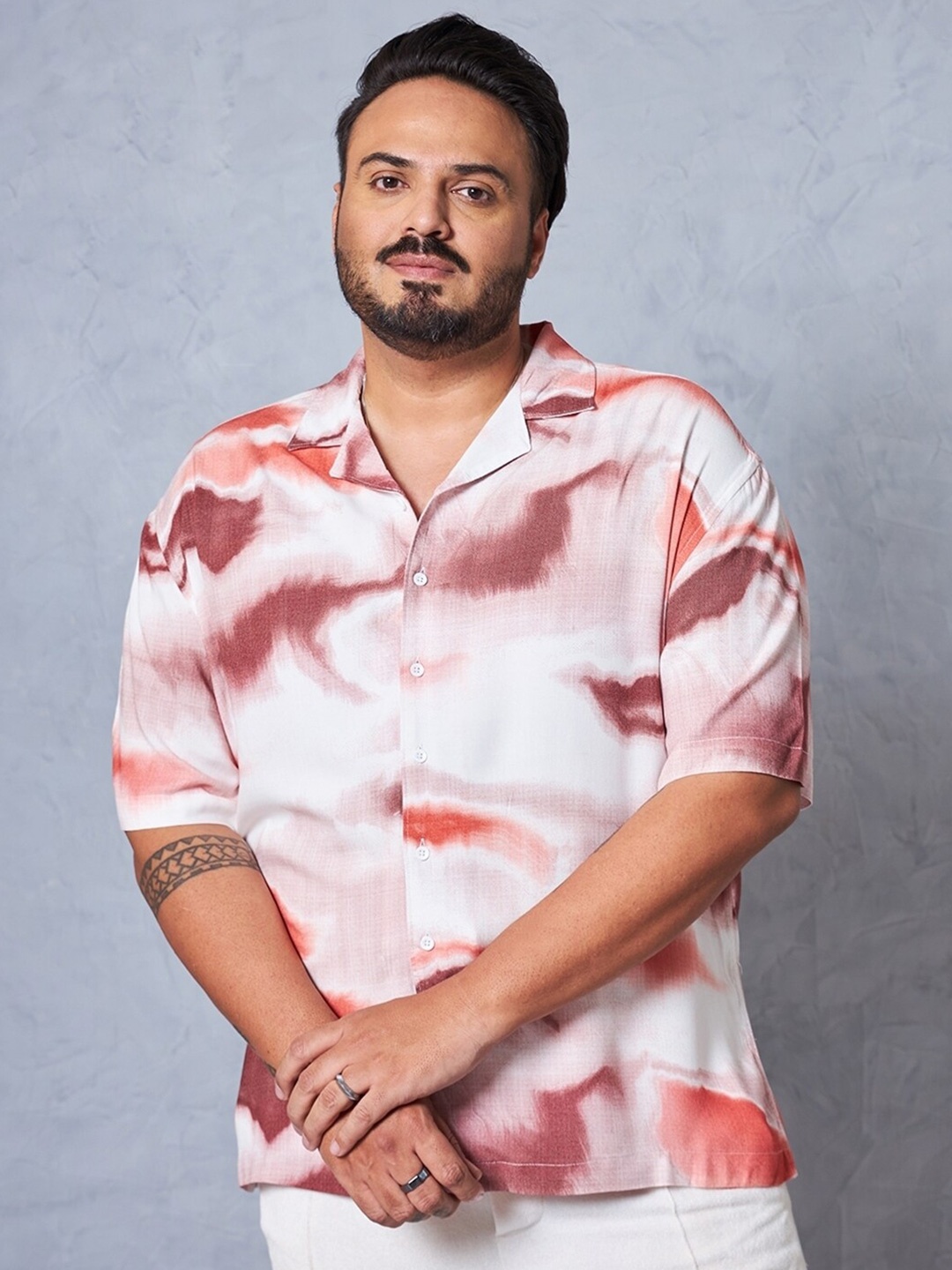 

Bewakoof Plus Abstract Printed Spread Collar Straight Casual Shirt, White