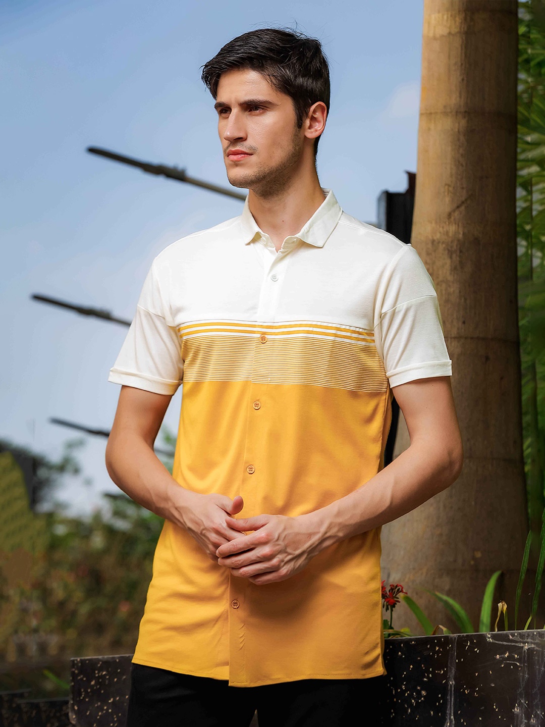 

Parcel Yard Classic Colourblocked Casual Shirt, Mustard