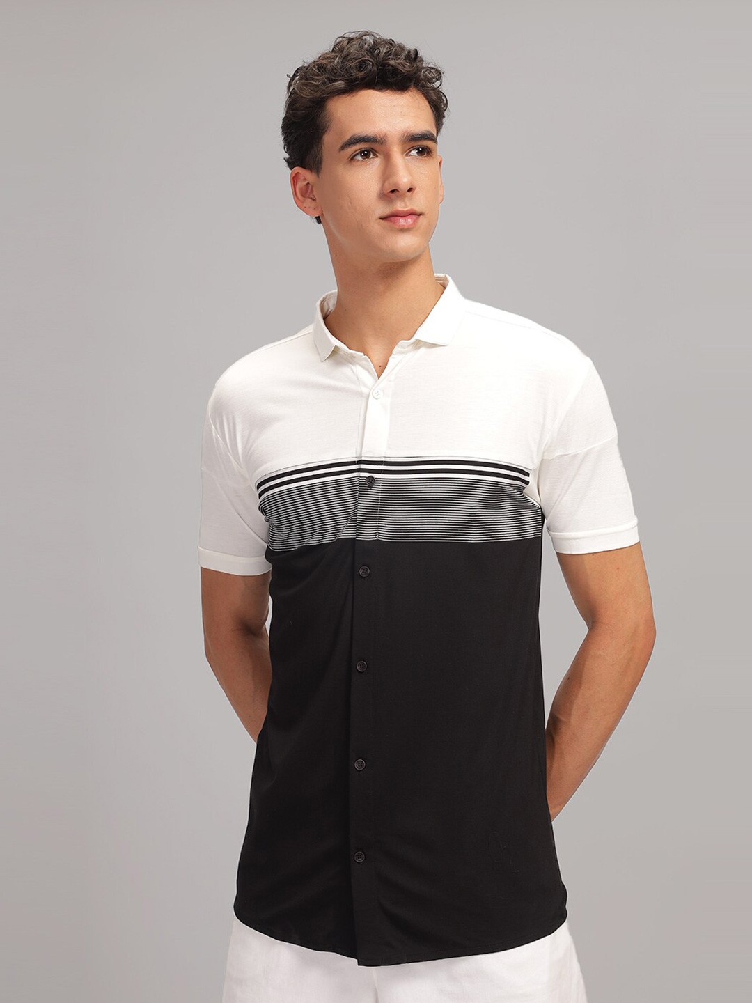 

Parcel Yard Classic Colourblocked Casual Shirt, Black