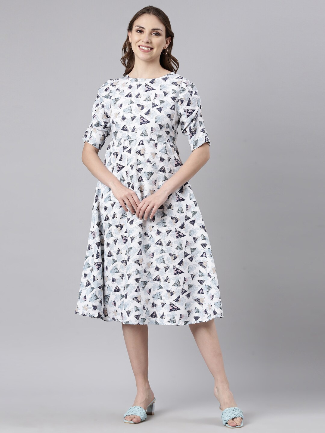 

TWIN BIRDS Geometric Printed Puff Sleeves Fit & Flare Midi Dress, White