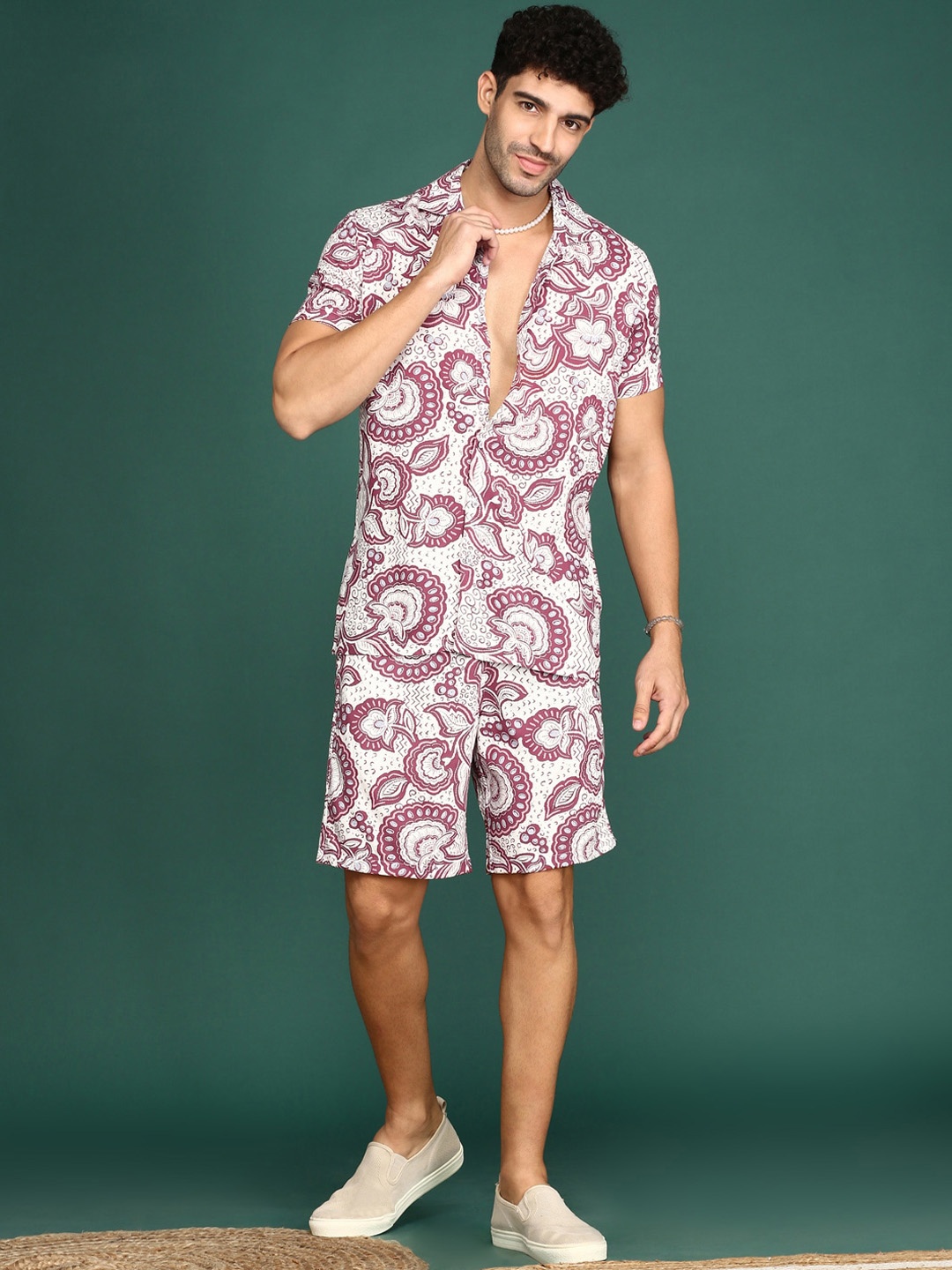 

Sangria Floral Printed Short Sleeves Shirt With Shorts, Pink