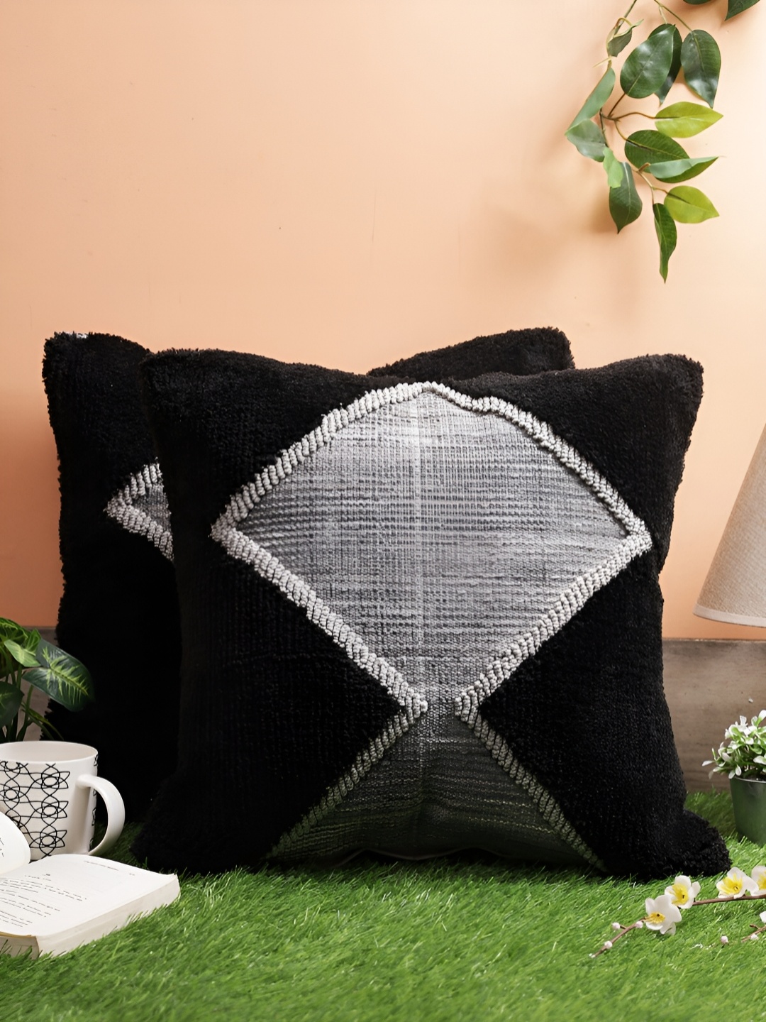 

Aura Black & Grey 2 Pieces Geometric Woollen Square Cushion Covers