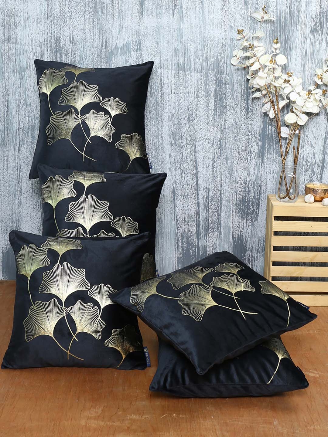 

Aura Black & Gold Toned 5 Pieces Floral Printed Velvet Square Cushion Covers