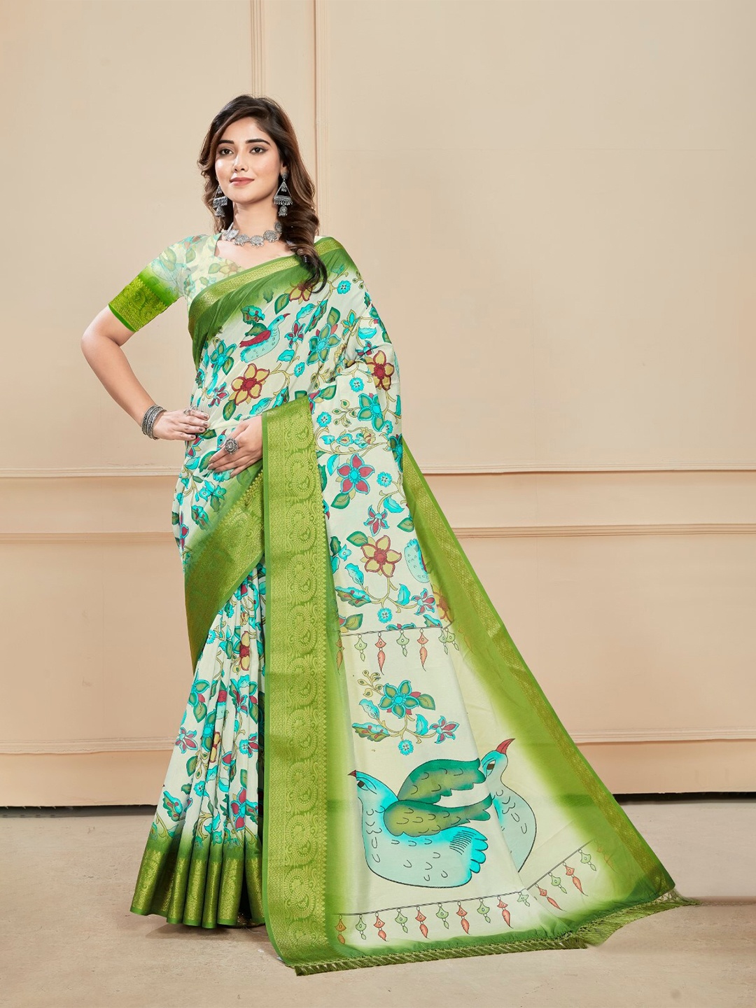 

mimi design Floral Printed Kanjeevaram Saree, Green