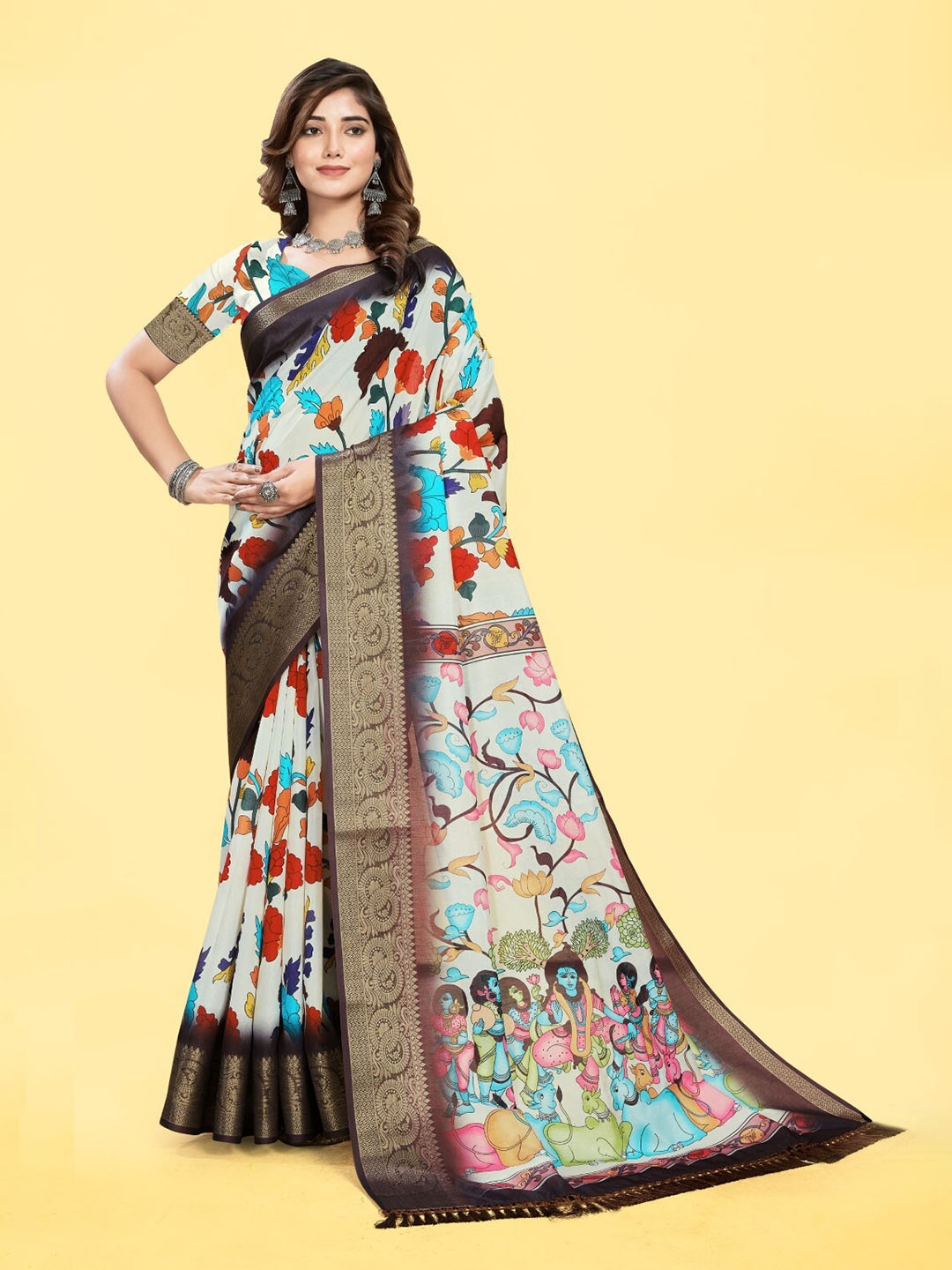 

mimi design Kalamkari Printed Zari Kanjeevaram Saree, Beige