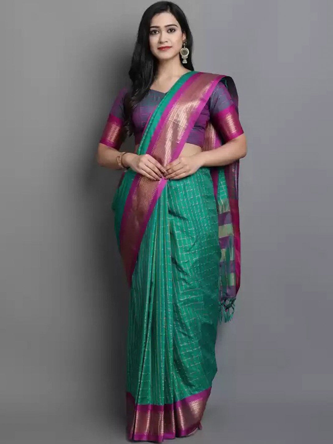 

mimi design Checked Woven Design Saree, Green