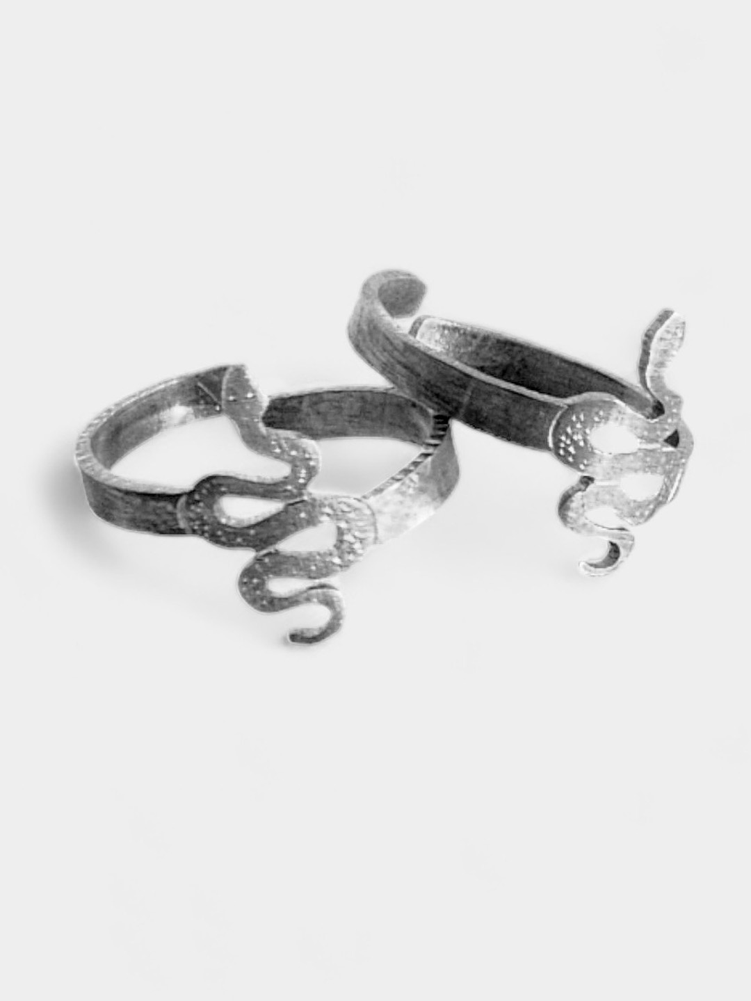 

Goldnera 925 Sterling Silver Snake Charm Design Toe Rings