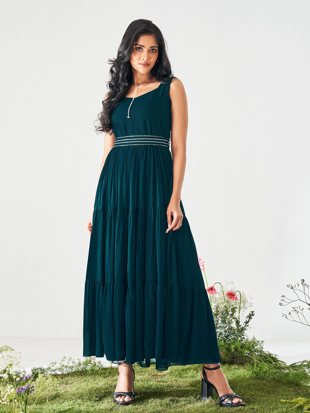 

DRESOUL Round Neck Sleeveless Maxi Dress, Navy blue