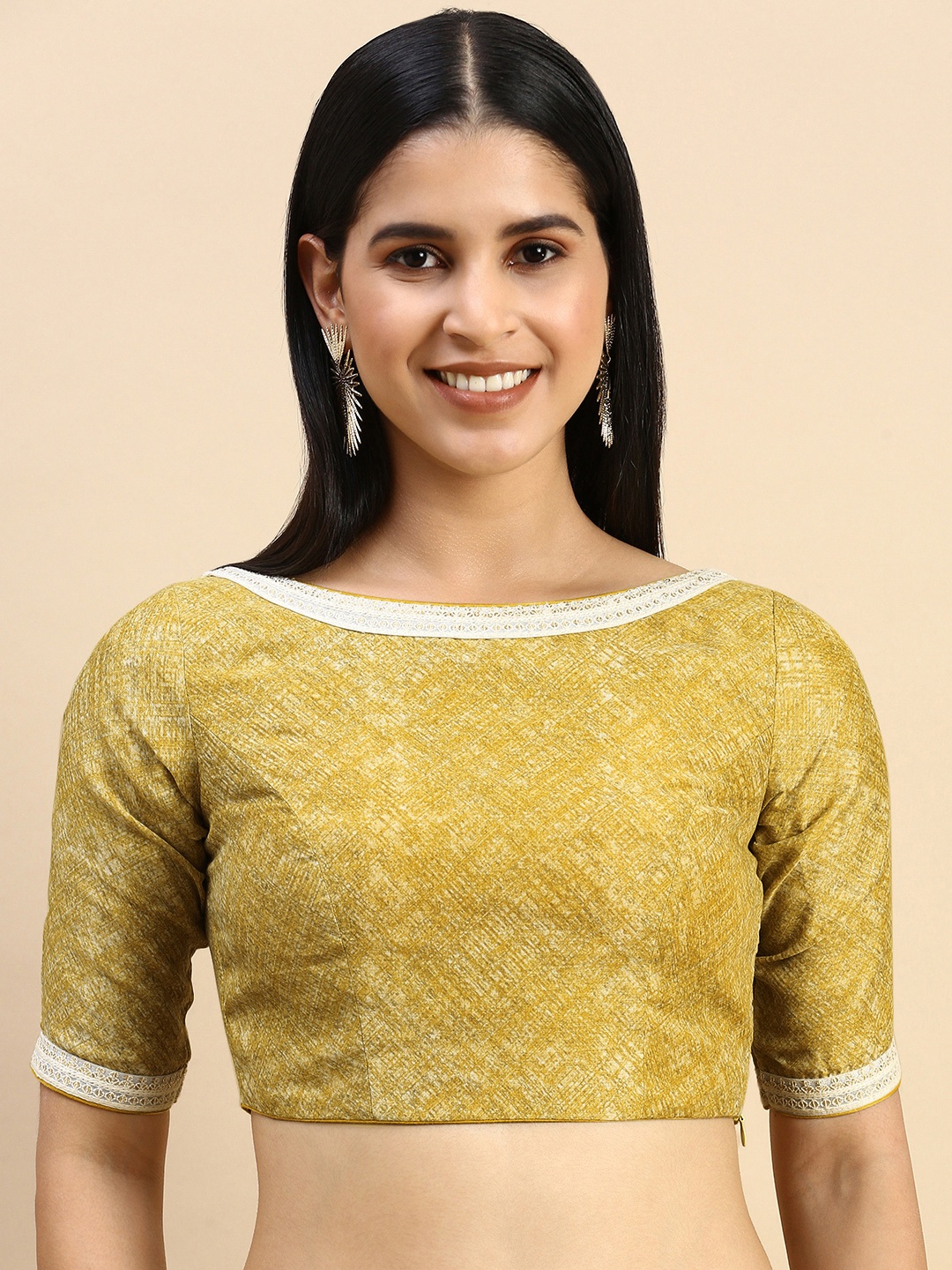 

Ethnovog Abstract Printed Boat Neck Saree Blouse, Green