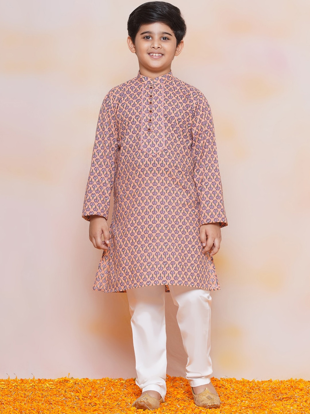 

Aj DEZInES Boys Ethnic Motifs Mandarin Collar Pure Cotton Kurta With Pyjama, Beige