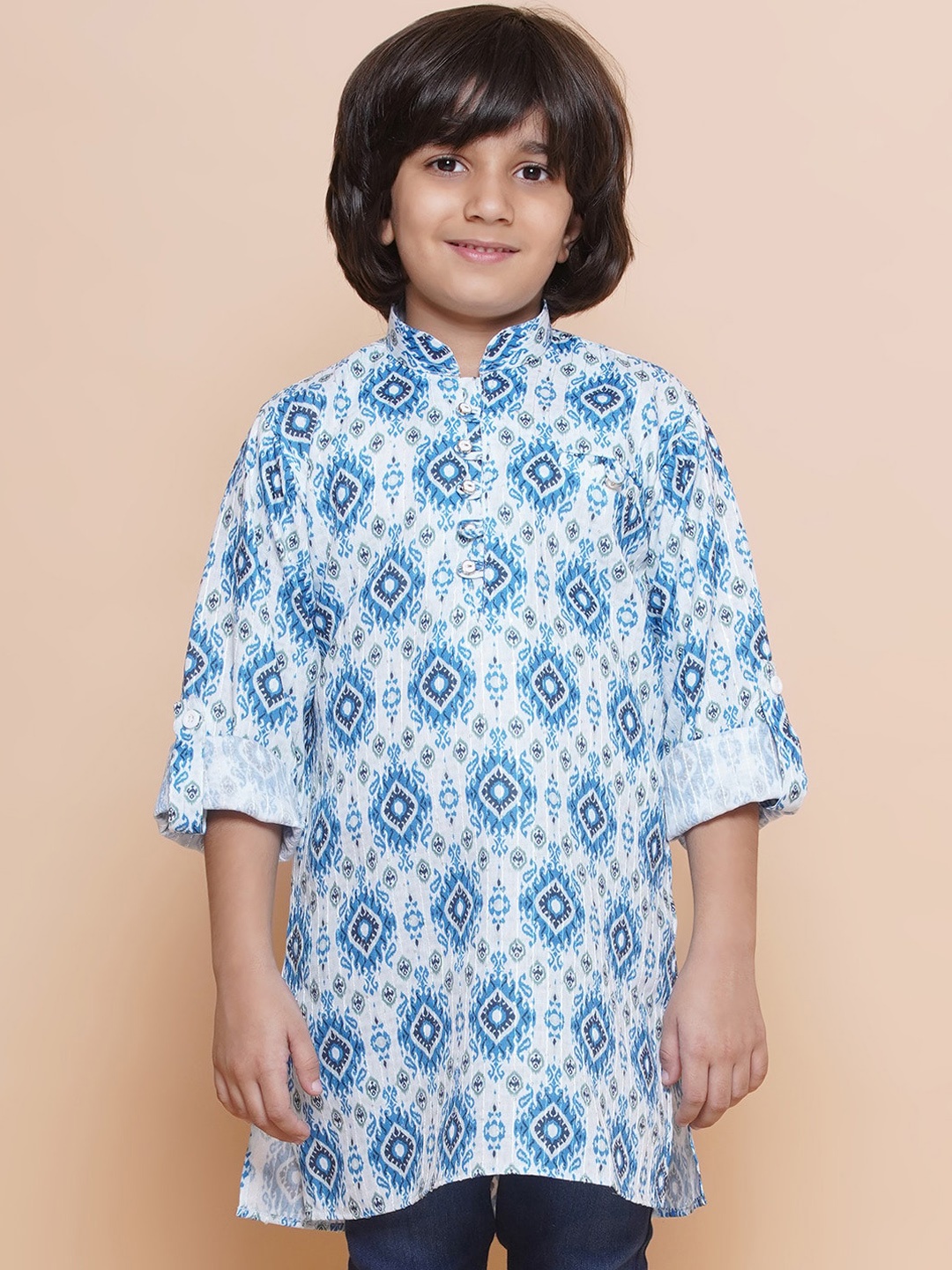 

Aj DEZInES Boys Geometric Printed Mandarin Collar Cotton Kurta, Blue
