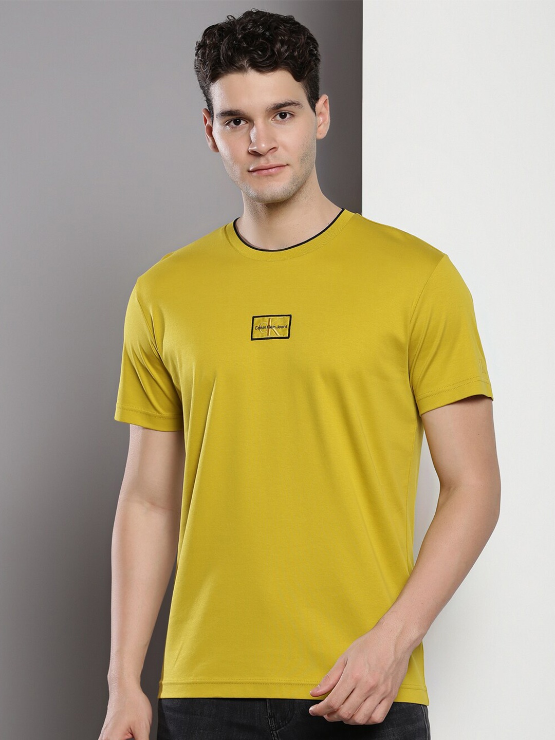 

Calvin Klein Jeans Round Neck Pure Cotton Slim Fit T-shirt, Yellow