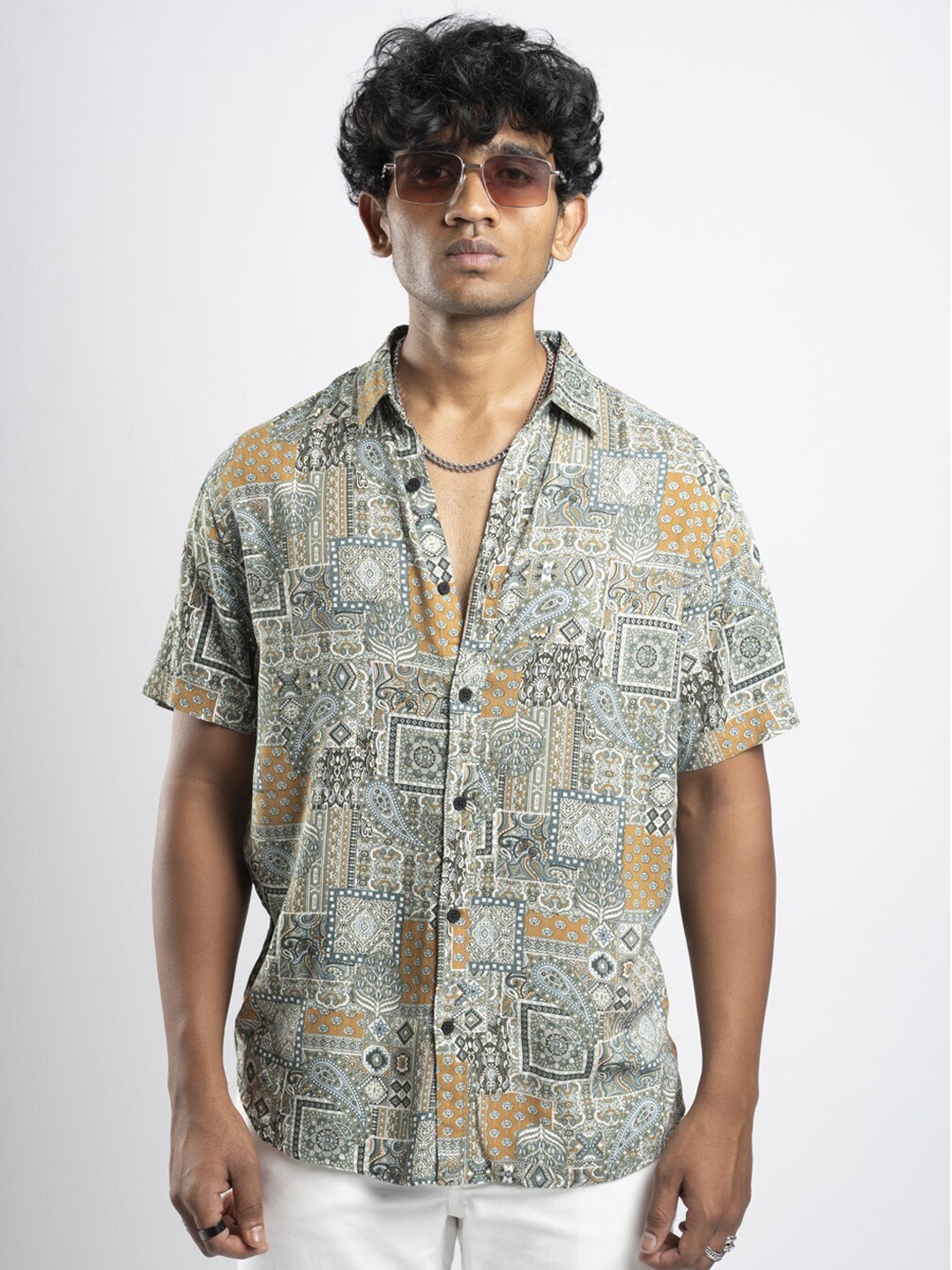 

BOYCOTT Modern Printed Casual Shirt, Green