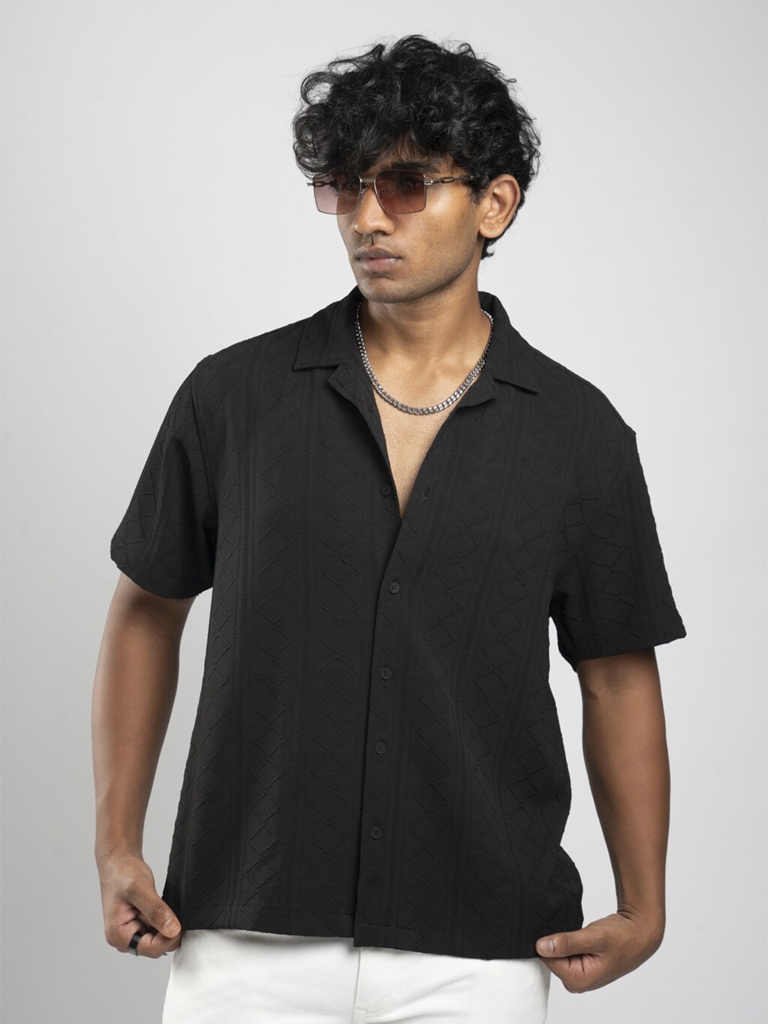 

BOYCOTT Modern Self Designed Spread Collar Casual Shirt, Black