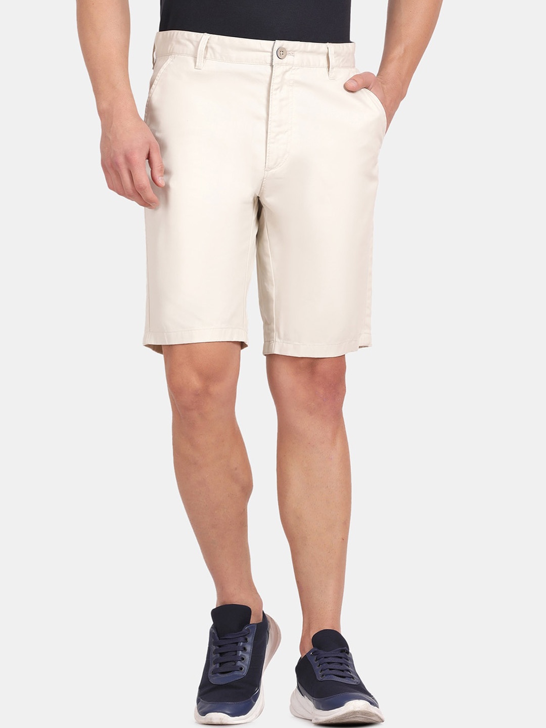 

t-base Men Mid-Rise Shorts, Cream