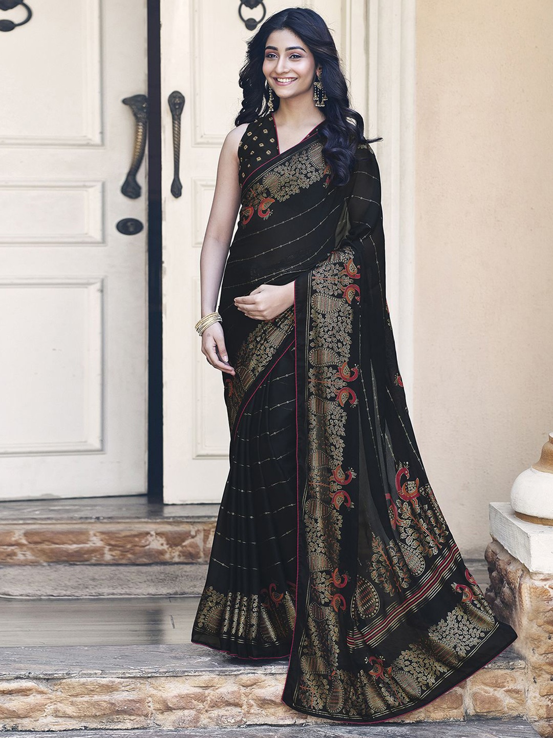 

Mitera Ethnic Motifs Printed Saree, Black