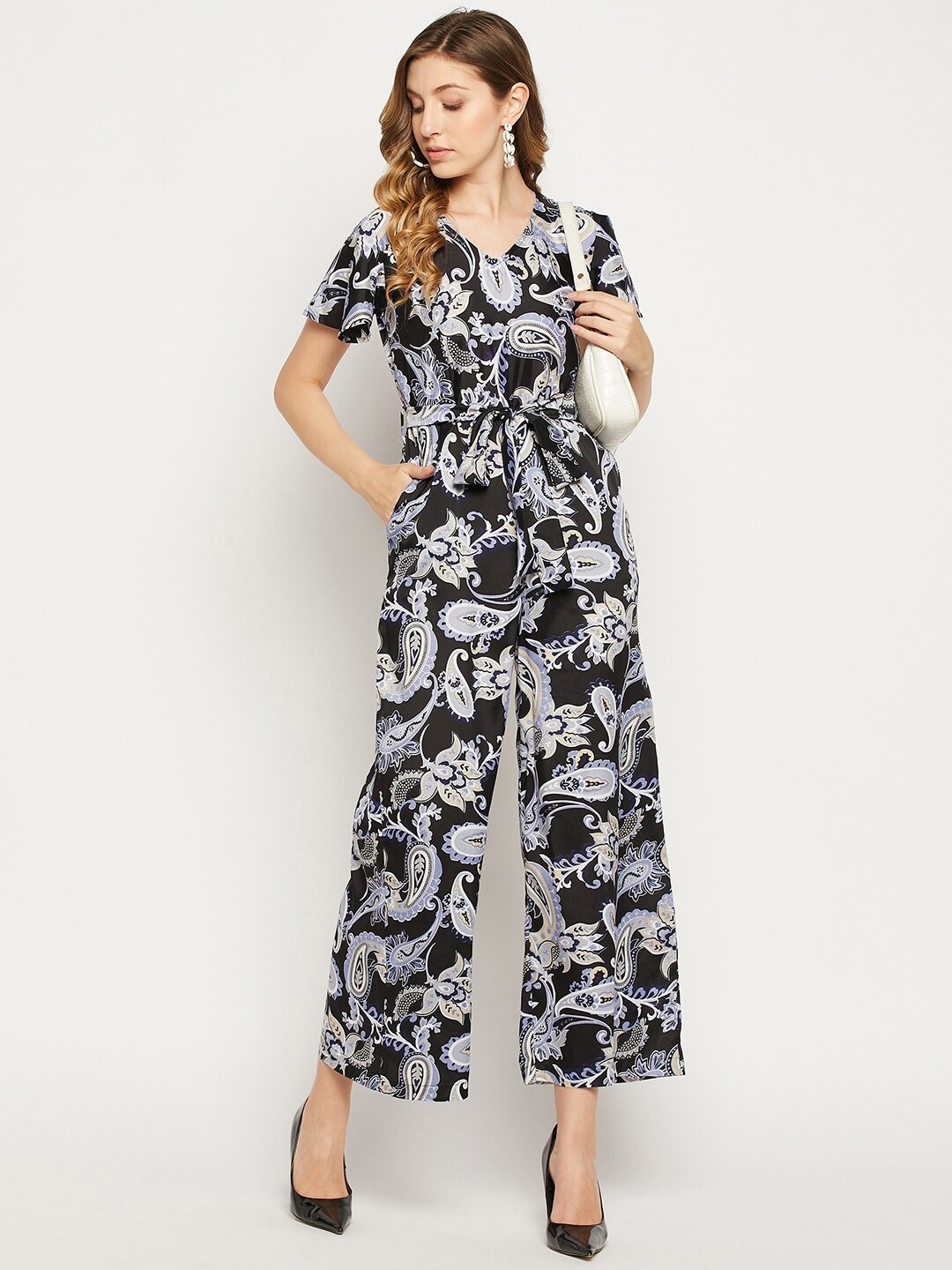 

Fashfun Ethnic Motifs Printed V-Neck Belted Basic Jumpsuit, Black