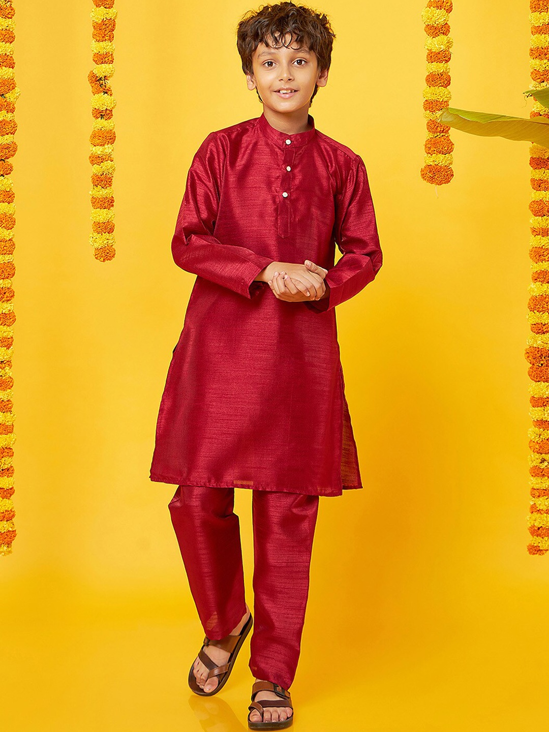 

BonOrganik Boys Band Collar Pure Silk Straight Kurta with Pyjamas, Red