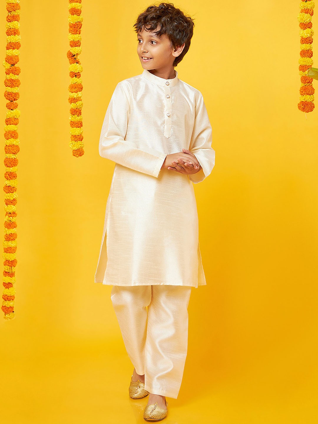 

BonOrganik Boys Band Collar Pure Silk Straight Kurta with Pyjamas, Off white