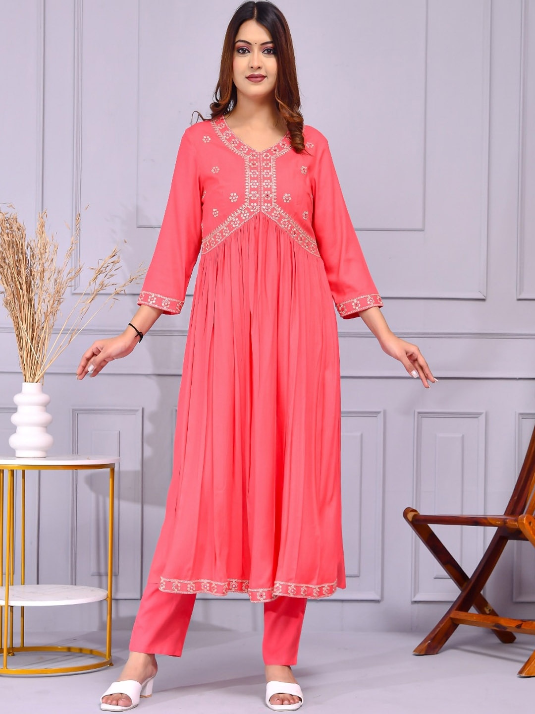 

Aspriya Women Embroidered V-Neck Pleated Kurta, Coral