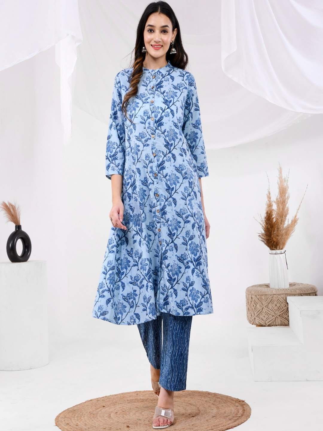 

Aspriya Floral Printed Band Collar A-Line Kurta, Blue