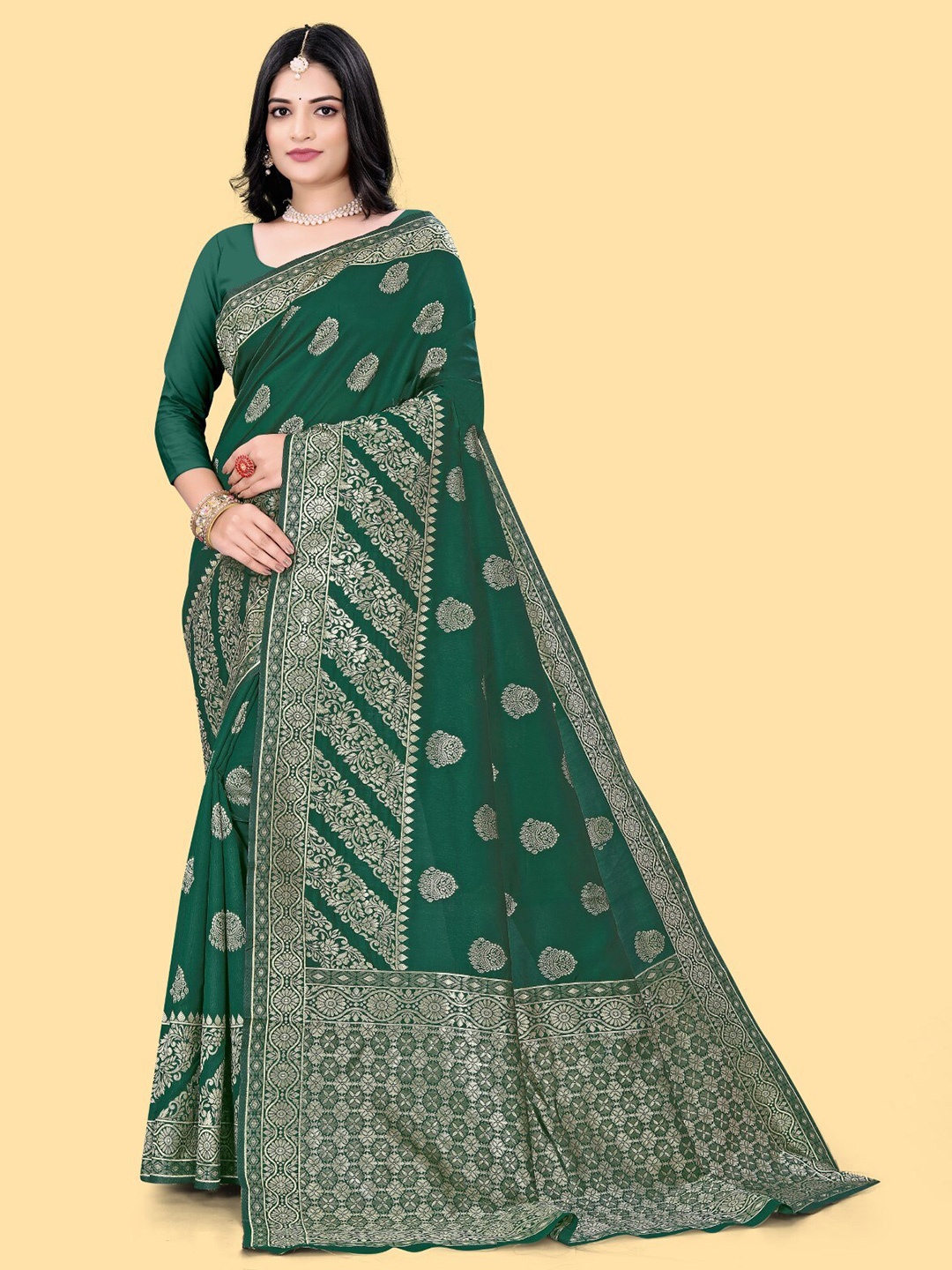 

ZEEPKART Ethnic Motifs Woven Design Kanjeevaram Saree, Green