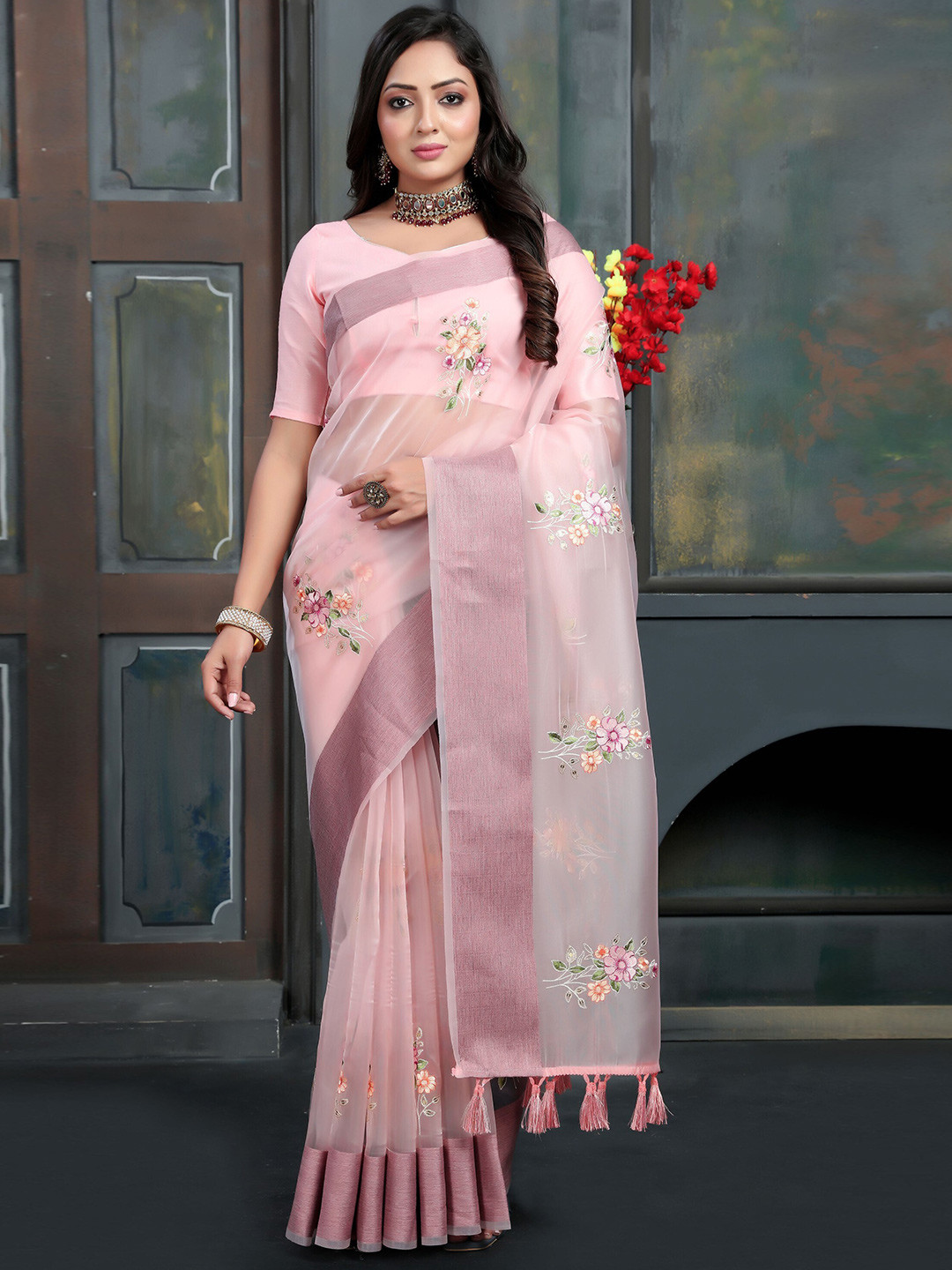 

Celeb Styles Floral Embroidered Organza Saree, Pink
