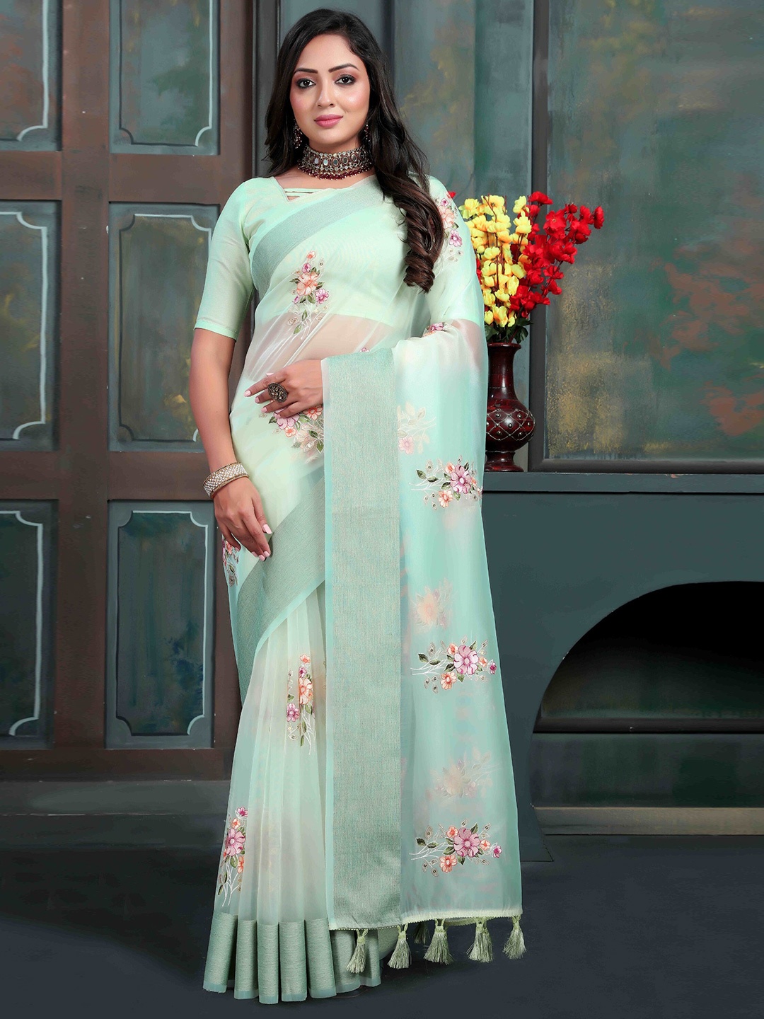

Celeb Styles Floral Embroidered Organza Saree, Green
