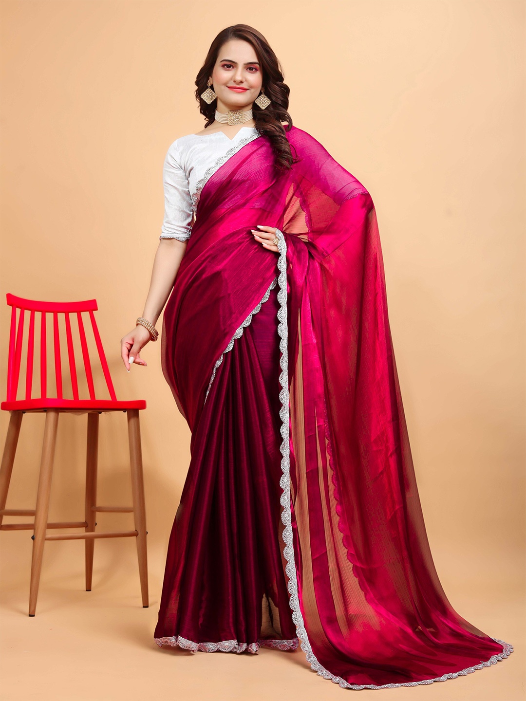 

Celeb Styles Pure Chiffon Bordered Saree, Magenta