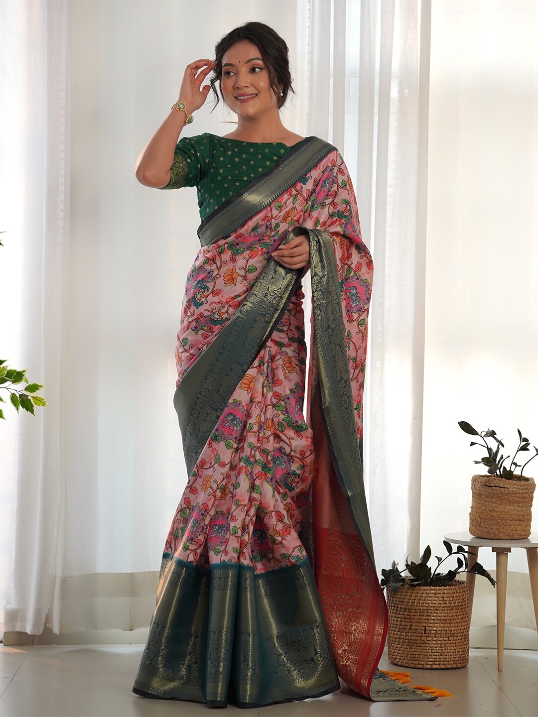 

Celeb Styles Kalamkari Printed Zari Saree, Pink