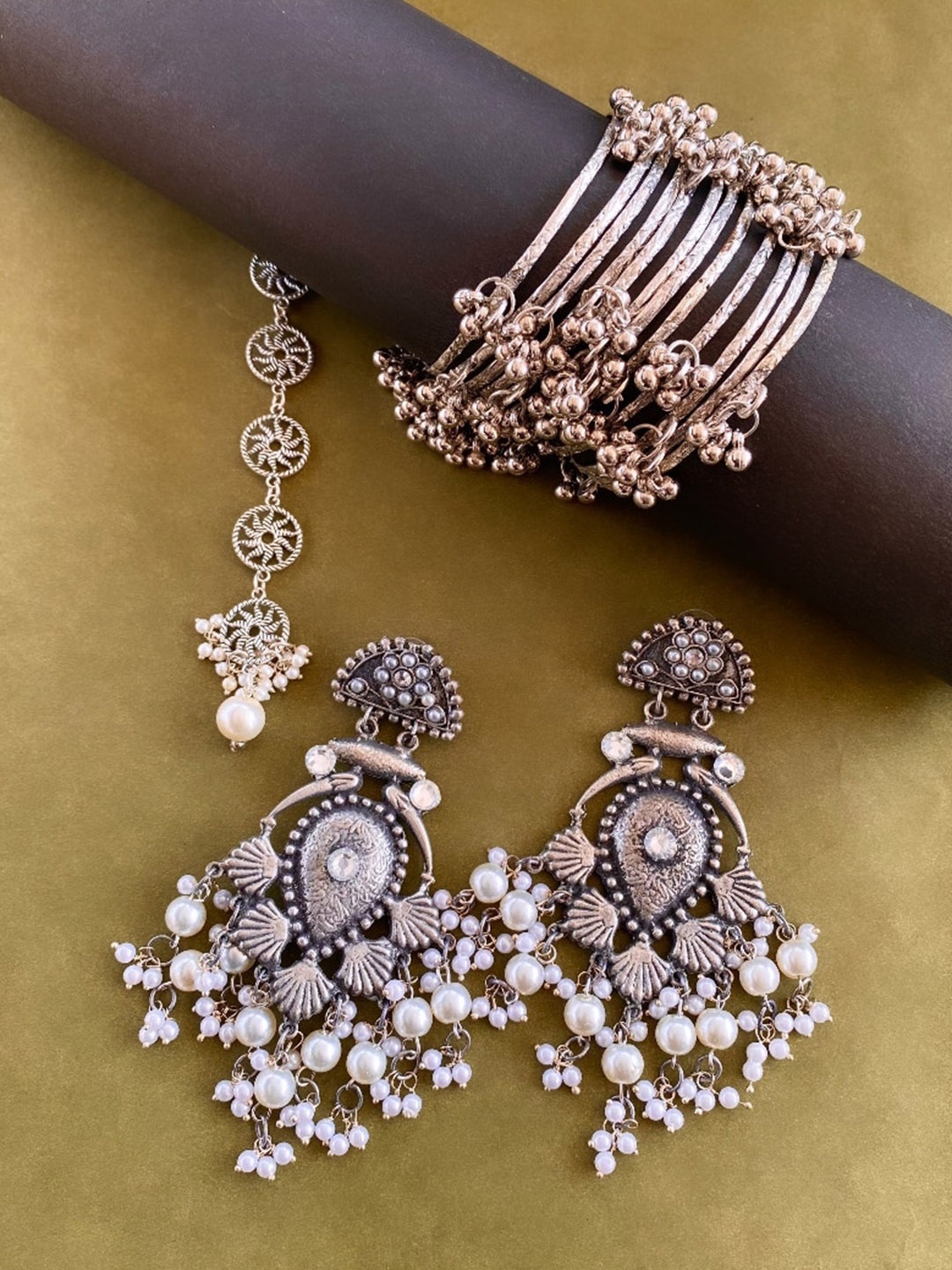 

ATIBELLE German Silver-Plated Stone-Studded & Beaded Jewellery Set