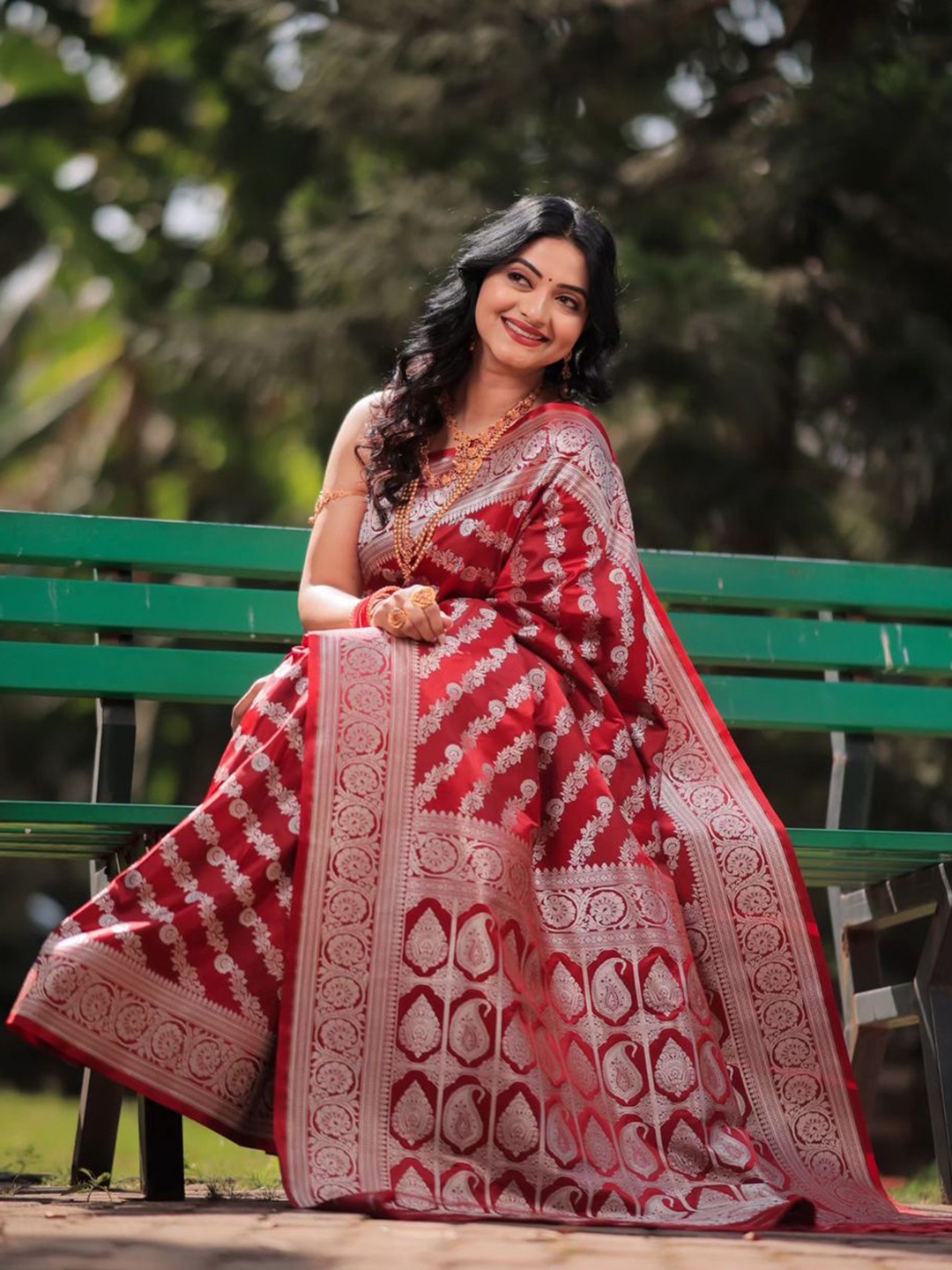 

bansari textiles Floral Woven Design Cotton Silk Banarasi Saree, Red