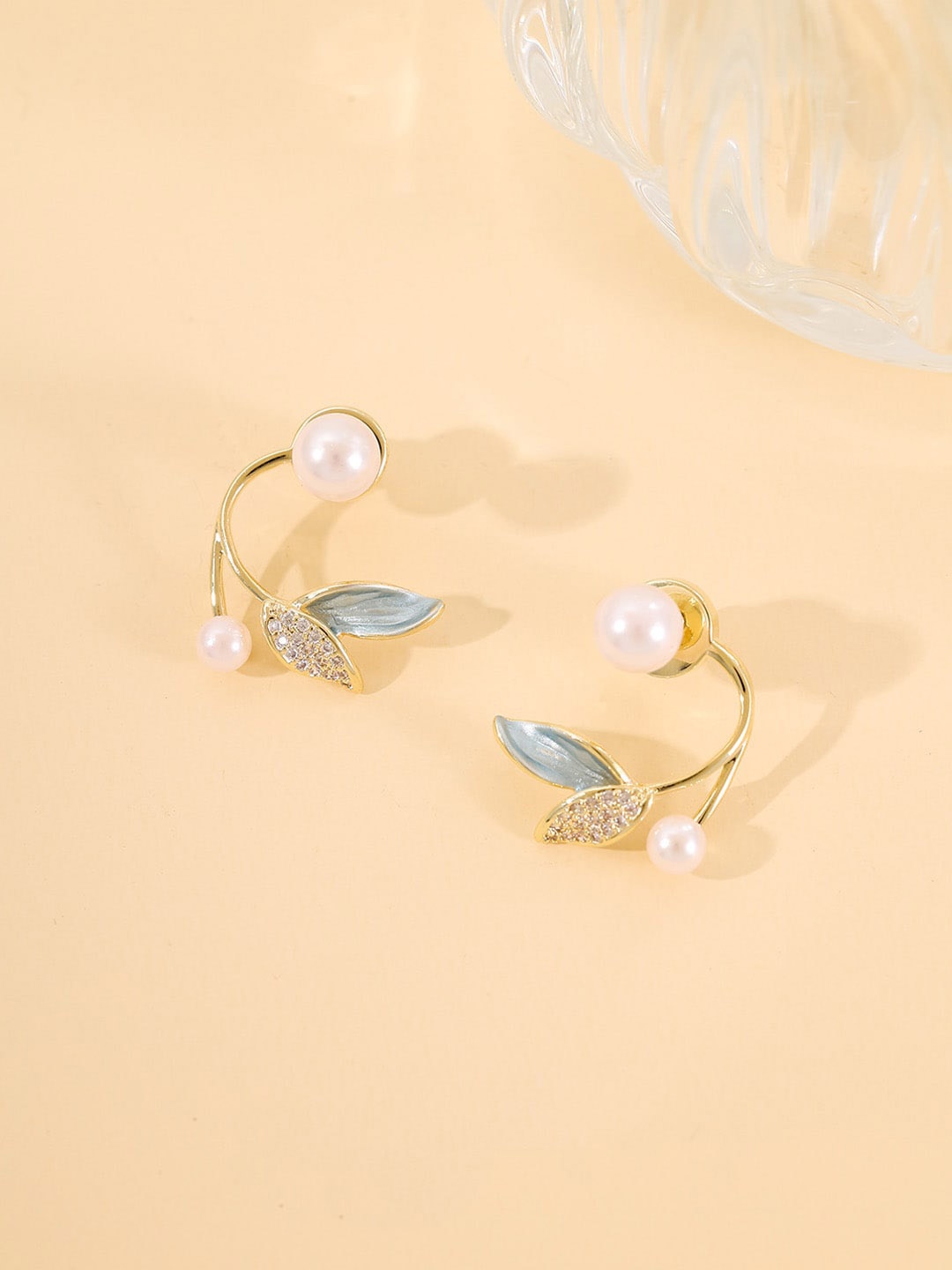 

VAGHBHATT Gold-Plated Stainless Steel Leaf Shaped Studs Earrings