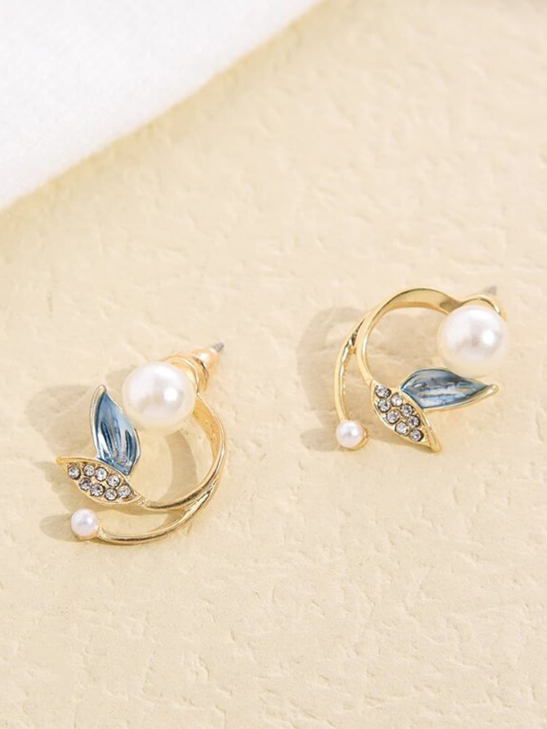 

VAGHBHATT Gold-Plated Stainless Steel Leaf Shaped Studs Earrings