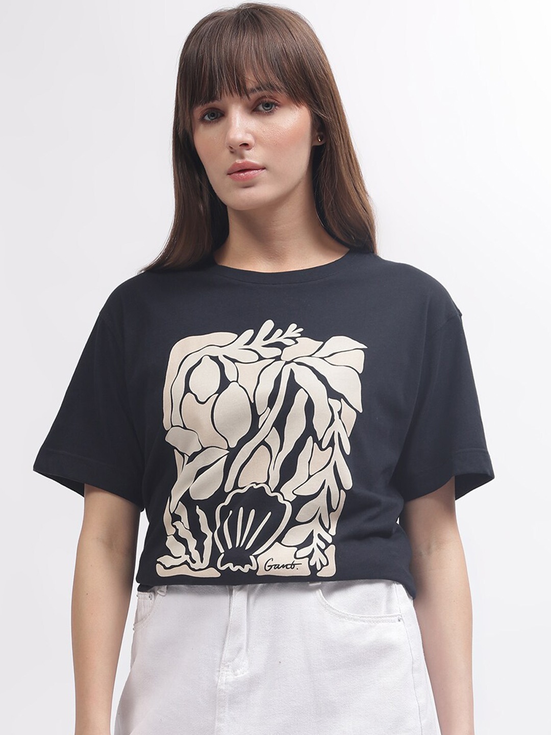 

GANT Women Graphic Printed Relaxed Fit Pure Cotton T-shirt, Black