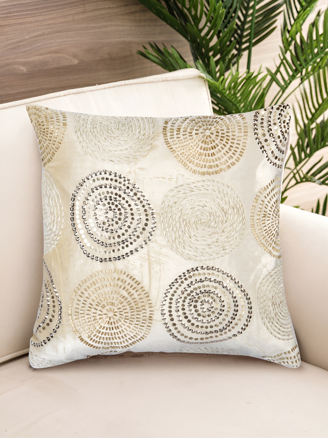 

NISRAG HOME Beige Geometric Embellished Velvet Square Cushion Cover
