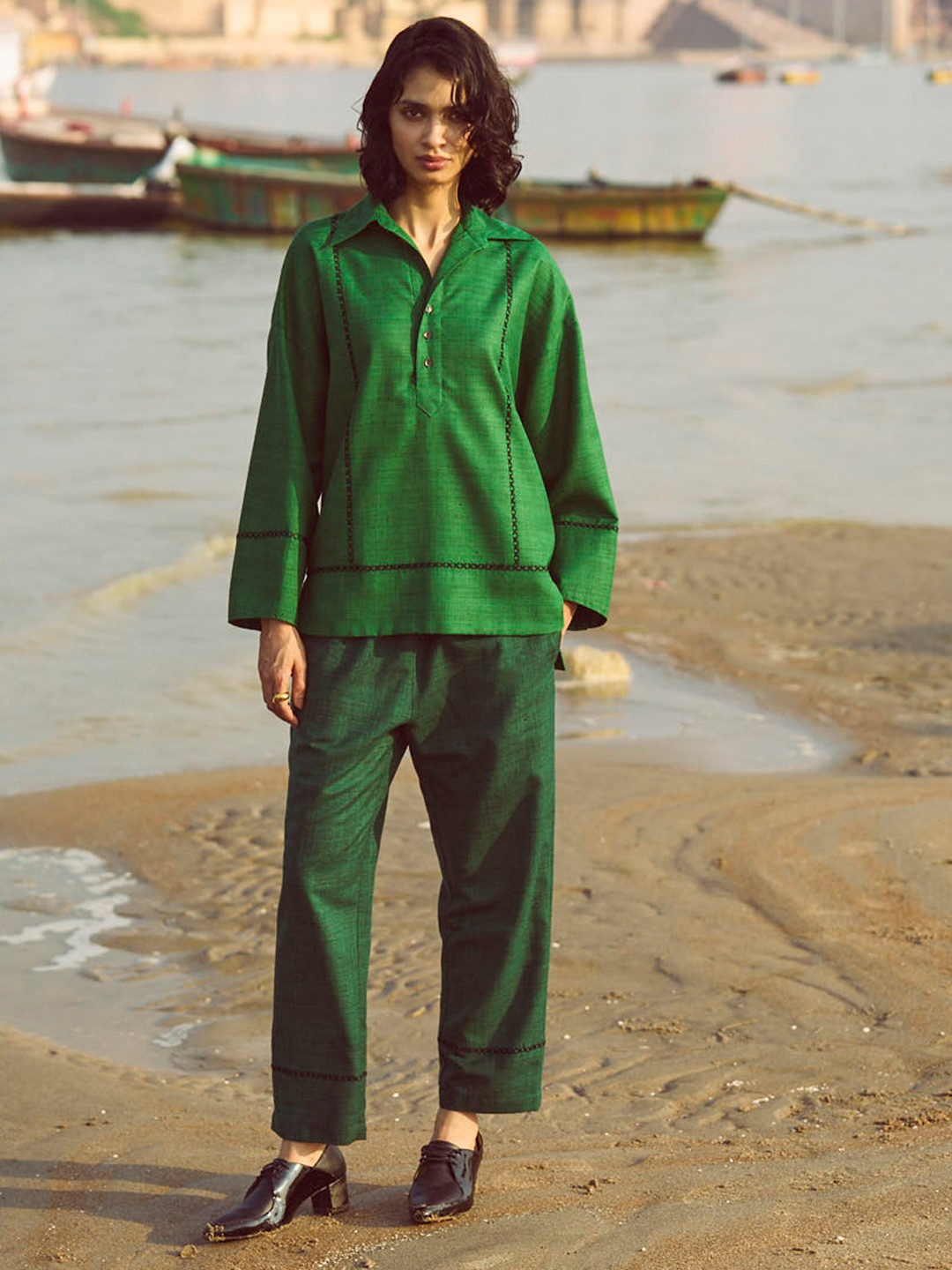 

Dash and Dot Shirt Collar Embroidered Detailed Top, Green