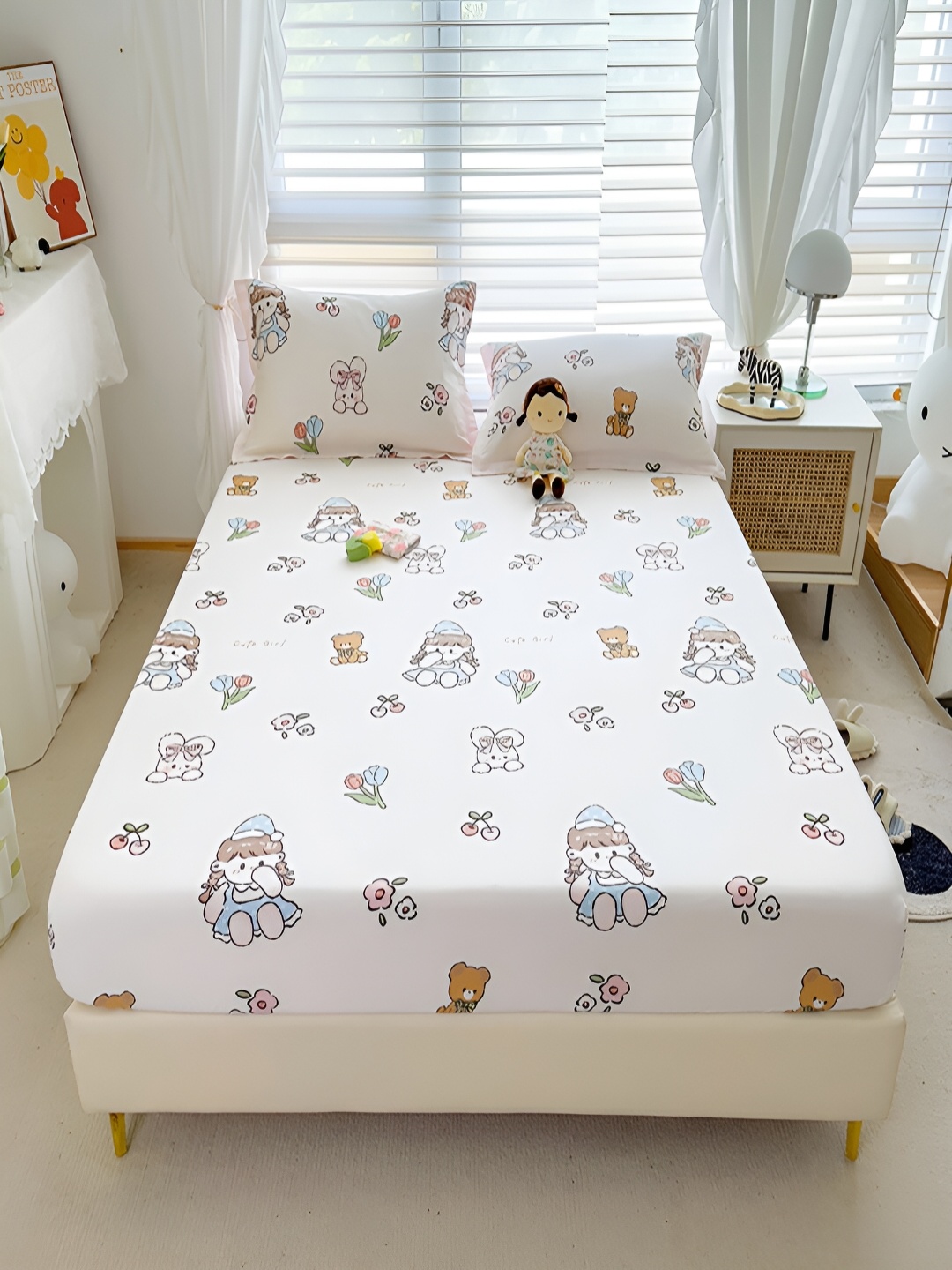 

JC HOME White Graphic Cotton Fitted 230 TC Single Bedsheet With 1 Pillow Cover