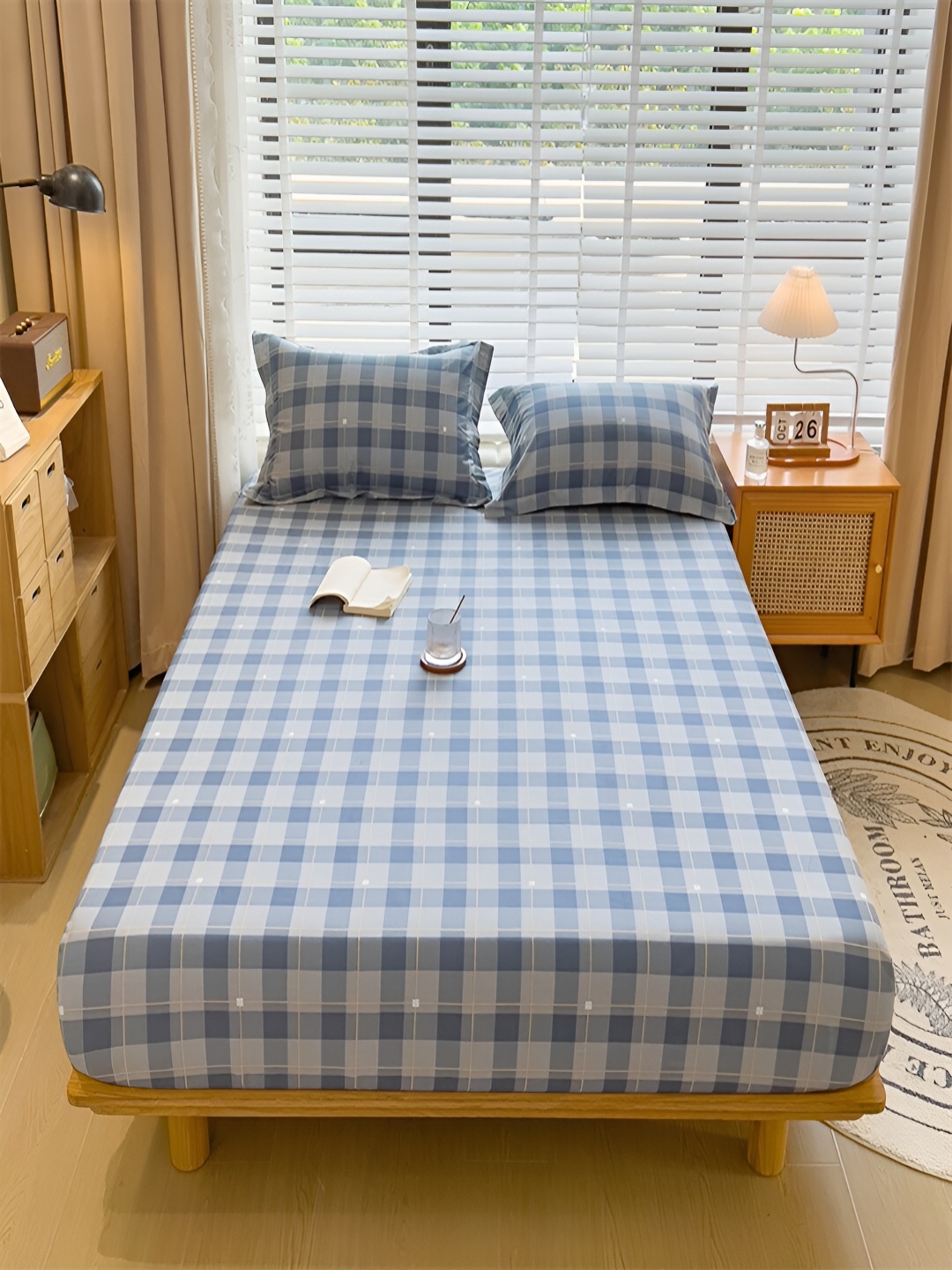 

JC HOME Blue Geometric Cotton Fitted 230 TC King Bedsheet With 2 Pillow Covers