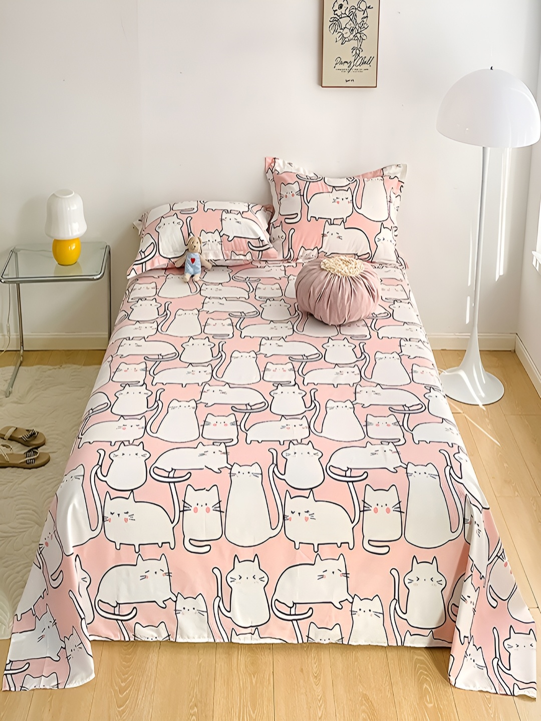 

JC HOME Peach-Coloured & White Graphic Queen Bedsheet with 2 Pillow Covers
