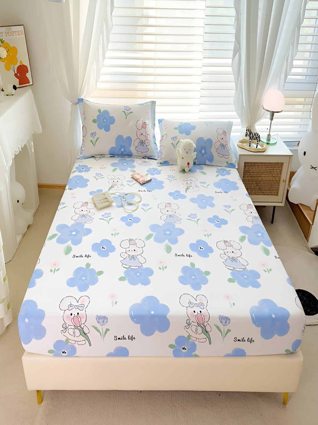 

JC HOME Beige & Blue Floral Fitted 230TC Cotton Queen Bedsheet with 2 Pillow Covers