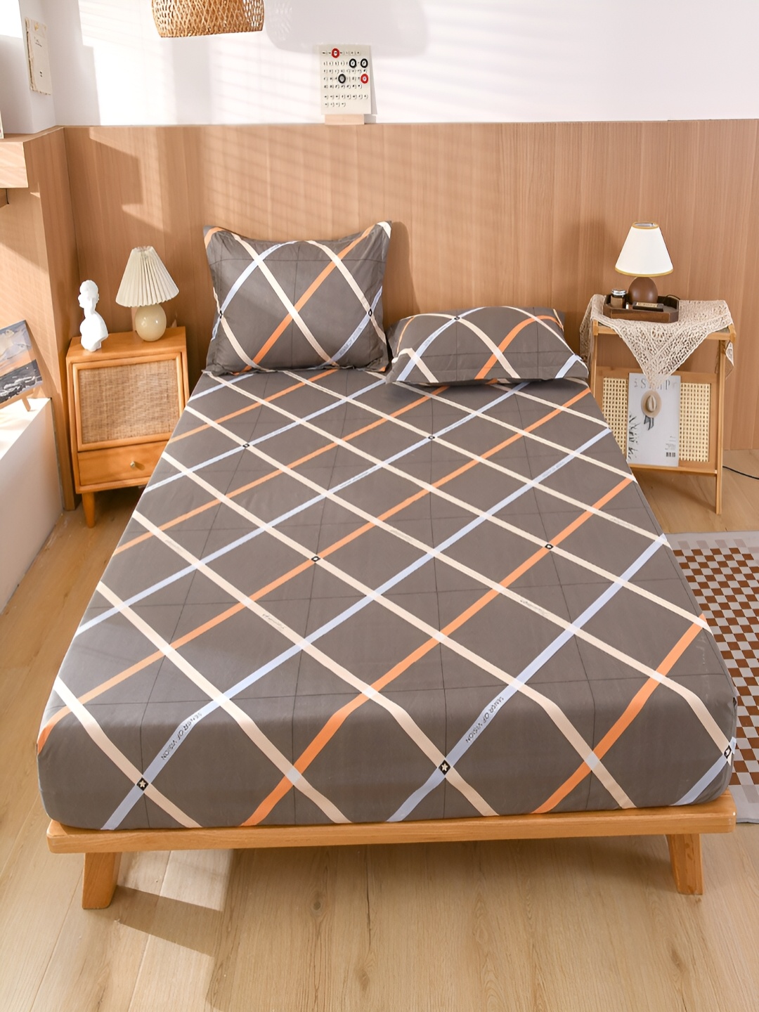 

JC HOME Brown & Orange Geometric 150 TC Fitted Single Bedsheet with Pillow Covers