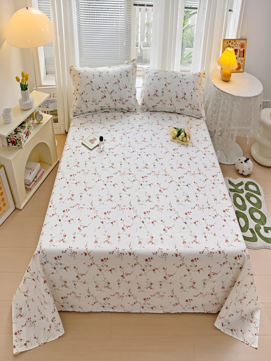 

JC HOME White & Green Floral 240 TC Cotton Queen Bedsheet with 2 Pillow Covers