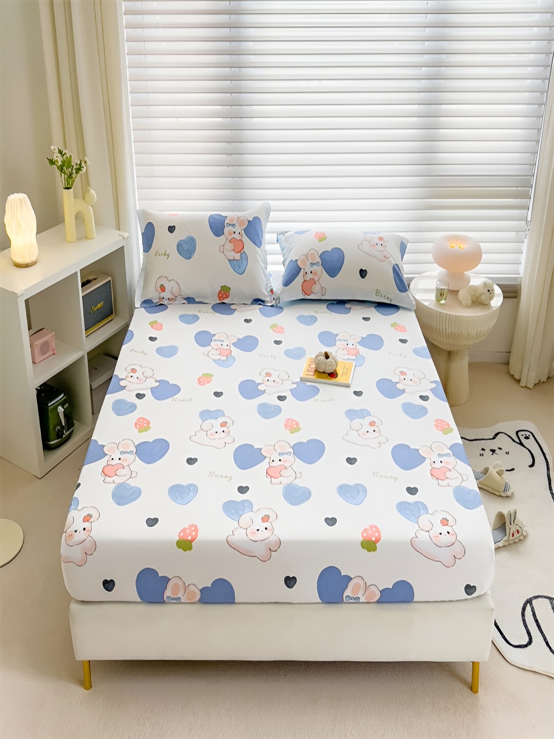 

JC HOME White & Blue Printed 230 TC Cotton King Bedsheet with 2 Pillow Covers