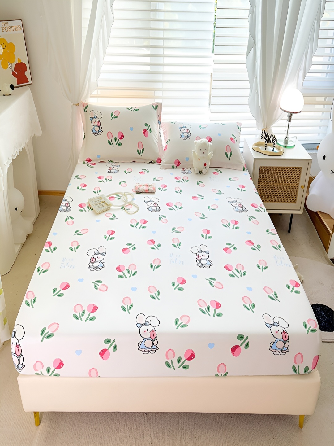 

JC HOME White & Pink Floral 230 TC Cotton Fitted King Bedsheet with 2 Pillow Covers